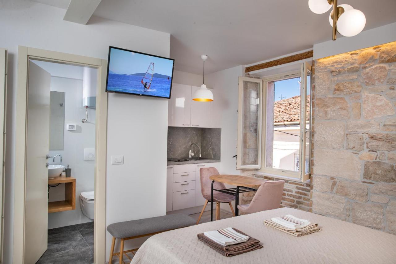Apartments And Rooms Luan Rovinj Exterior foto