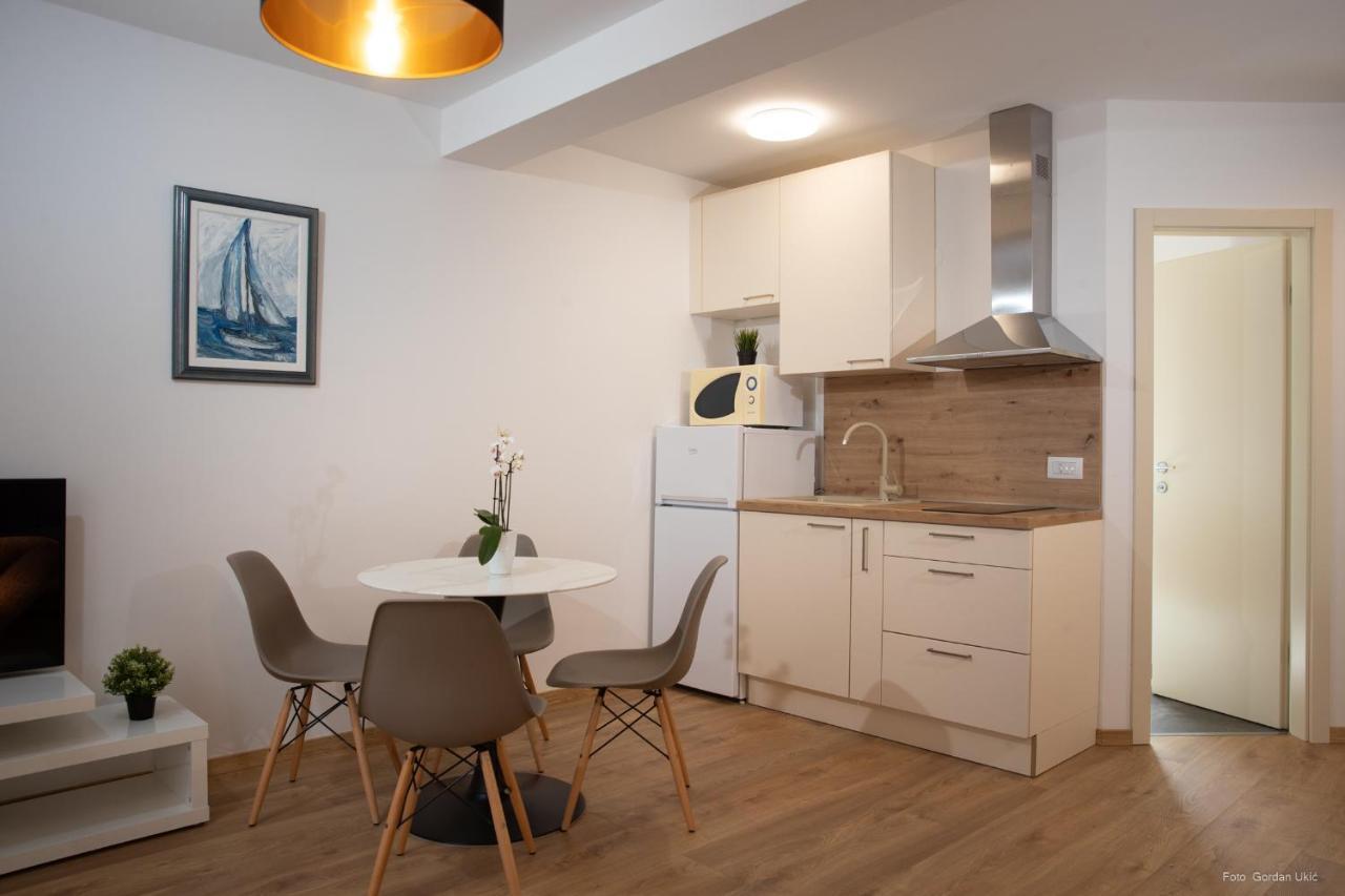 Apartments And Rooms Luan Rovinj Exterior foto