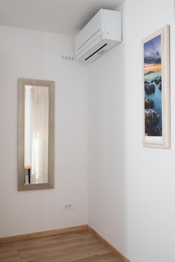 Apartments And Rooms Luan Rovinj Exterior foto