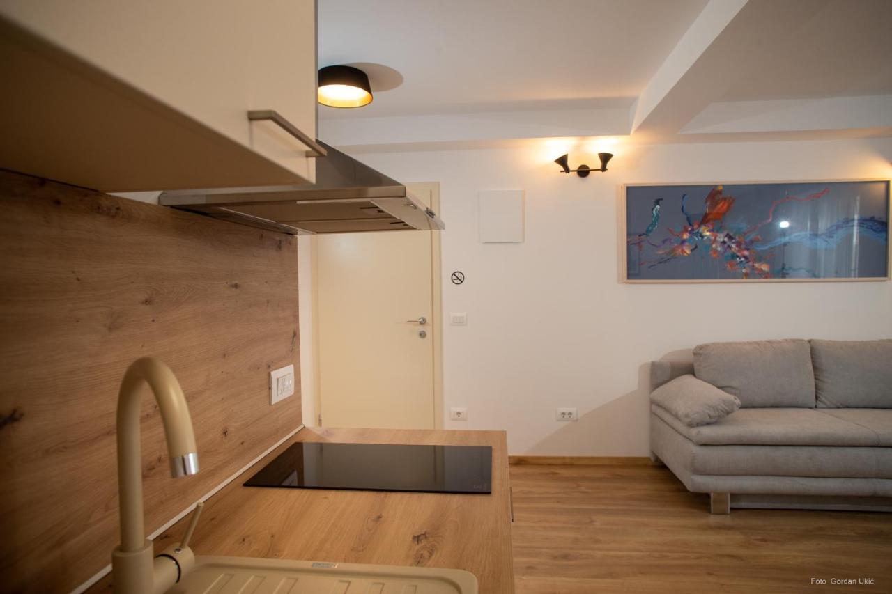 Apartments And Rooms Luan Rovinj Exterior foto