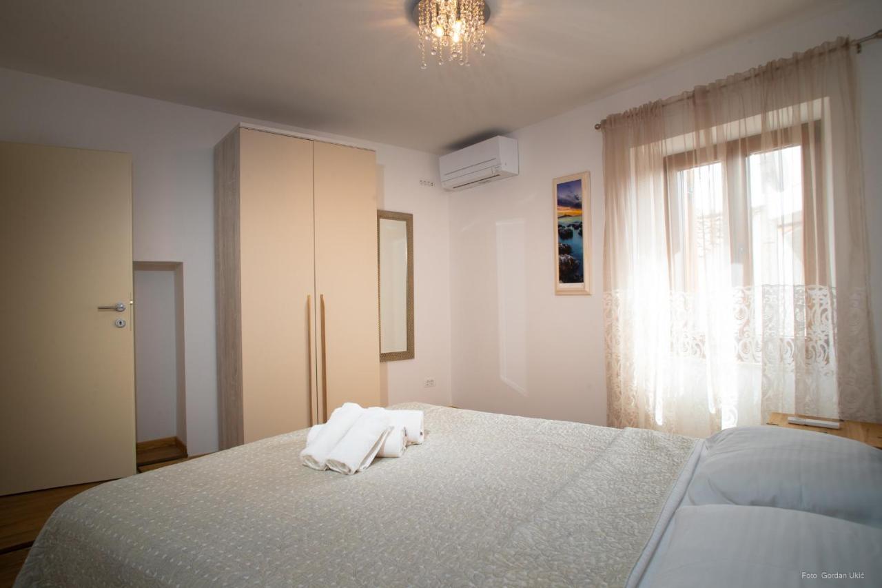 Apartments And Rooms Luan Rovinj Exterior foto